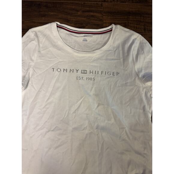 Tommy Hilfiger Women's Embossed Graphic Shirt White Sz:m - Picture 2 of 6